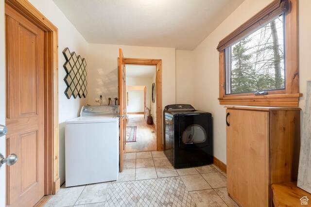 2003 Venus Ct, Park City, UT 84060 - laundry room with washing machine and dryer and light tile patterned flooring