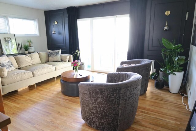 1834 E Cloverdale Rd S, Cottonwood Heights, UT 84121 - living area with light wood-style floors