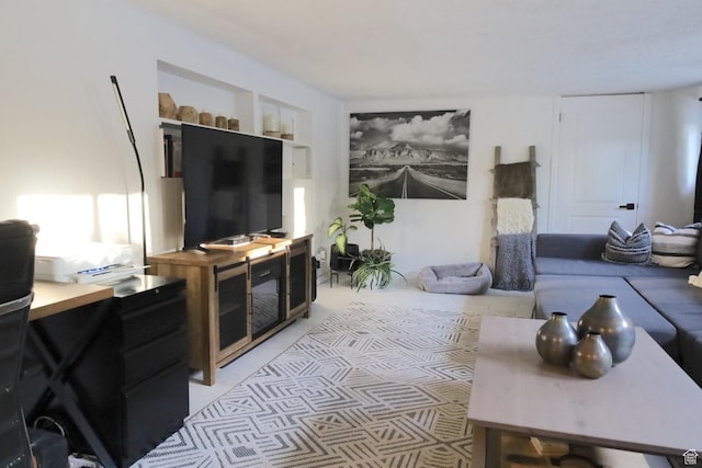 1834 E Cloverdale Rd S, Cottonwood Heights, UT 84121 - living room with an office area