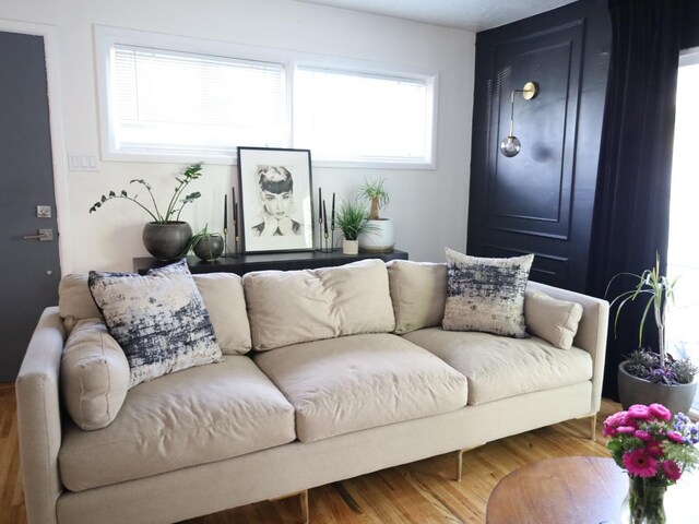 1834 E Cloverdale Rd S, Cottonwood Heights, UT 84121 - living room featuring wood finished floors