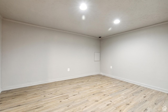 1095 N 100 W, Pleasant Grove, UT 84062 - unfurnished room with ornamental molding, light wood-type flooring, baseboards, and recessed lighting