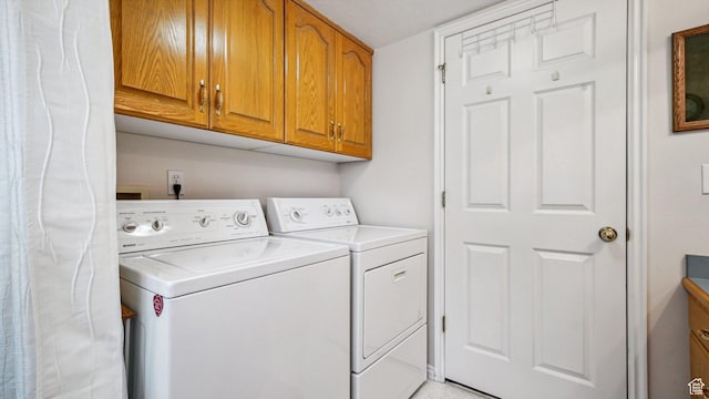 677 E 110 N, Heber City, UT 84032 - laundry area featuring washer and clothes dryer and cabinet space