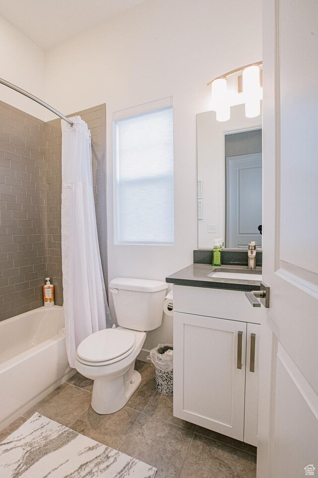 5028 W Lake Terrace Ave, South Jordan, UT 84009 - bathroom featuring toilet, vanity, and shower / bath combo