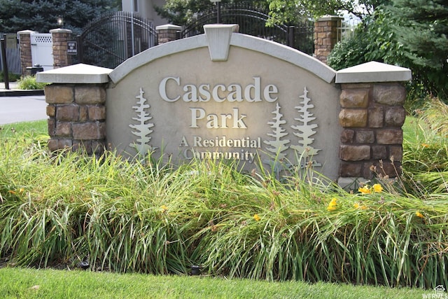 274 E Park Knoll Cir, Sandy, UT 84070 - view of community / neighborhood sign