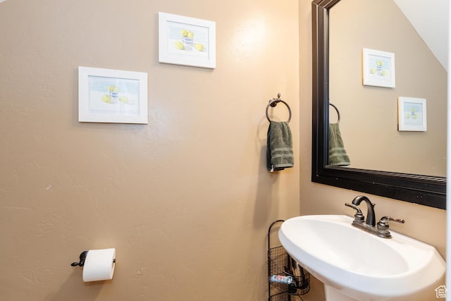 691 N 240 E Unit 39, Smithfield, UT 84335 - bathroom featuring a sink