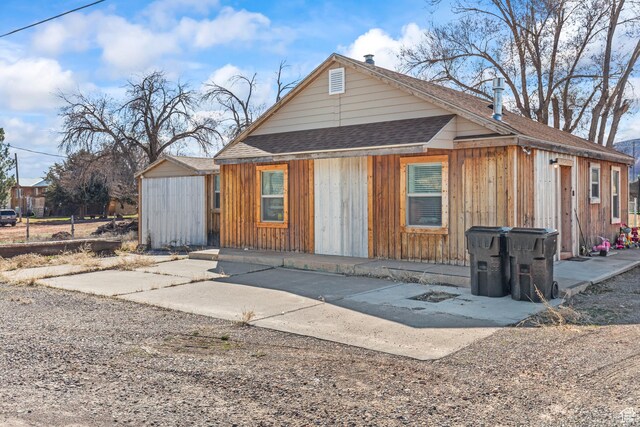 1725 N State St, Sigurd, UT 84657 - view of front of property with roof with shingles and an outdoor structure