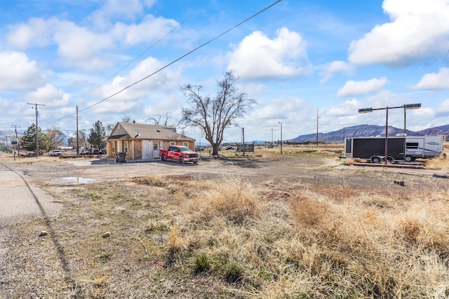 1725 N State St, Sigurd, UT 84657 - view of yard featuring a mountain view
