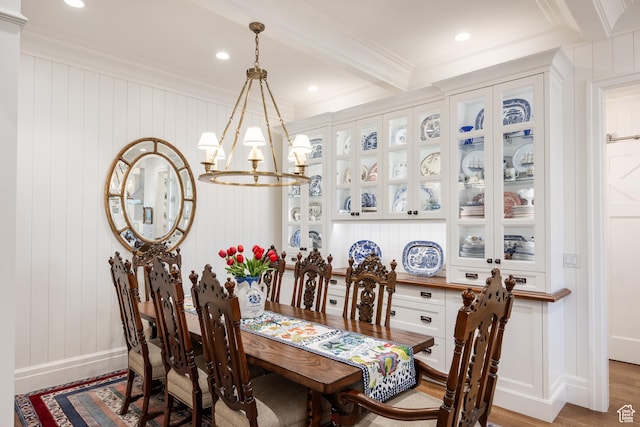 2590 E Olympus Dr, Holladay, UT 84124 - dining area with crown molding, light wood-type flooring, a chandelier, baseboards, and recessed lighting