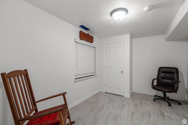 896 E 380 N, Heber City, UT 84032 - living area featuring a textured ceiling and baseboards