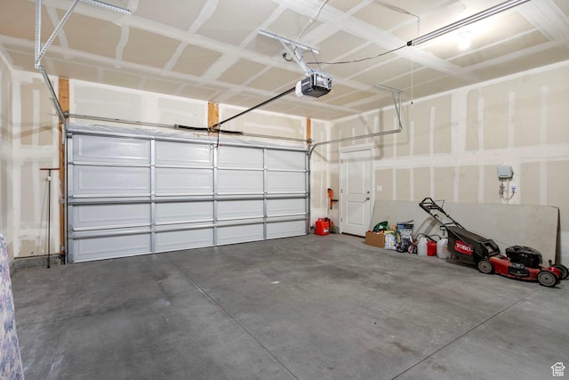 432 W 1470 N, Tooele, UT 84074 - garage with a garage door opener