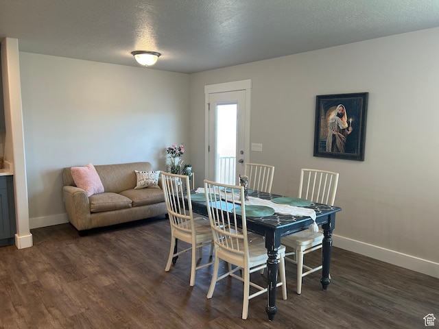 432 W 1470 N, Tooele, UT 84074 - dining room with dark wood-style floors, baseboards, and a textured ceiling