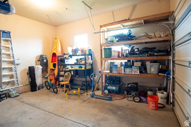 286 E 850 N, Richfield, UT 84701 - garage featuring a garage door opener
