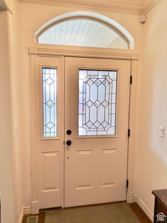 3322 N 750 E, Lehi, UT 84043 - foyer with baseboards and ornamental molding