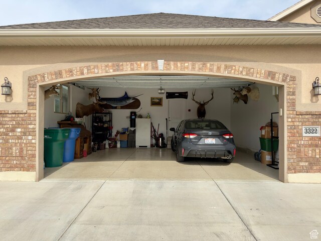 3322 N 750 E, Lehi, UT 84043 - garage with concrete driveway