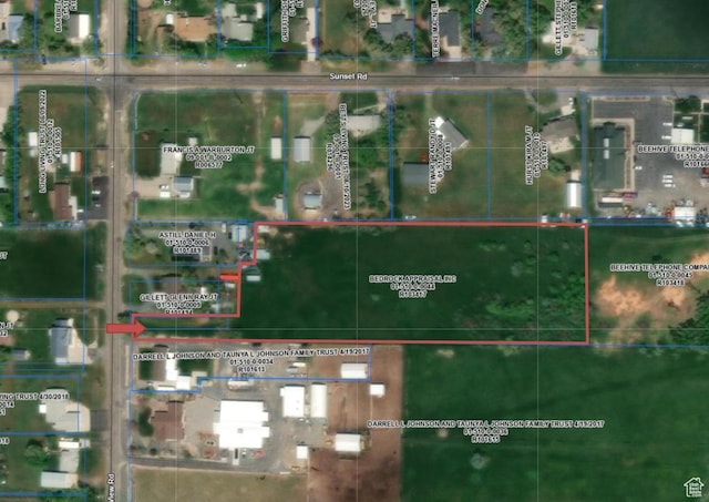 8260 N Mountain View Rd, Lake Point, UT 84074