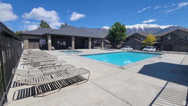 581 S 910 W Unit 86, Pleasant Grove, UT 84062 - community pool with a mountain view, a patio, and a hot tub