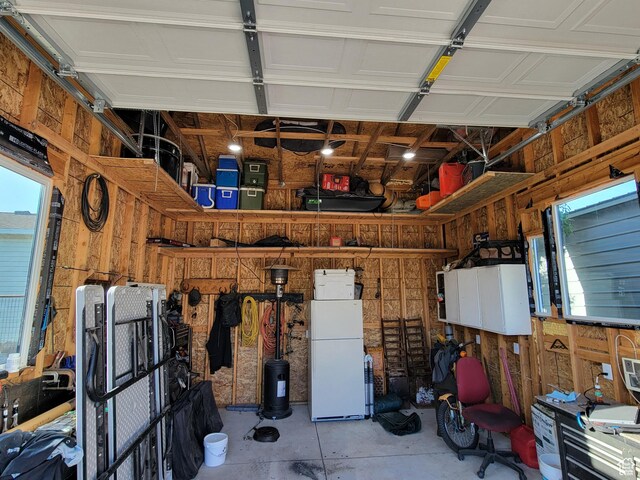 264 W 550 N, Santaquin, UT 84655 - garage with refrigerator