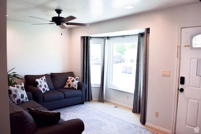 264 W 550 N, Santaquin, UT 84655 - living area with a ceiling fan, baseboards, and light carpet