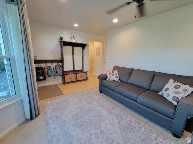 264 W 550 N, Santaquin, UT 84655 - living room with ceiling fan, recessed lighting, and baseboards