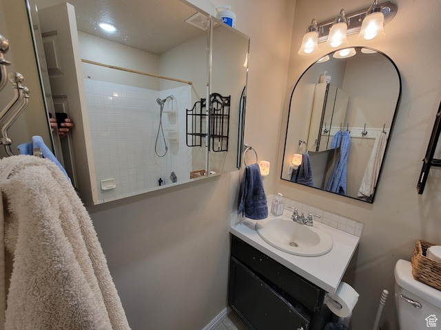 264 W 550 N, Santaquin, UT 84655 - bathroom with vanity and toilet