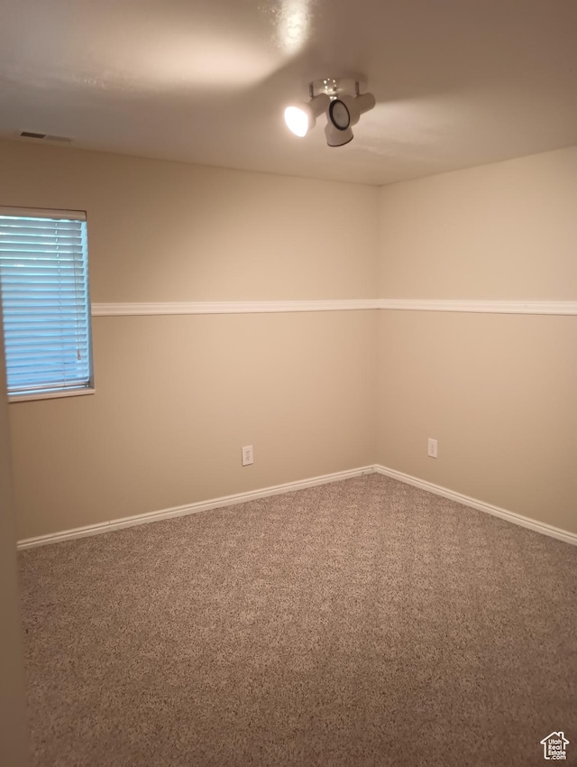 536 W 650 N, American Fork, UT 84003 - empty room featuring carpet floors and baseboards