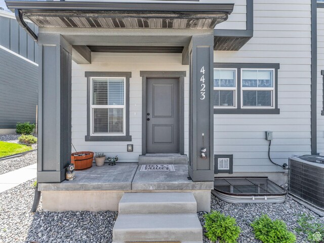 4423 E Longleaf Ln, Eagle Mountain, UT 84005 - view of exterior entry with central AC