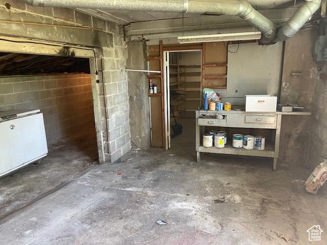 2646 S 1700 E, Salt Lake City, UT 84106 - unfinished below grade area with concrete block wall
