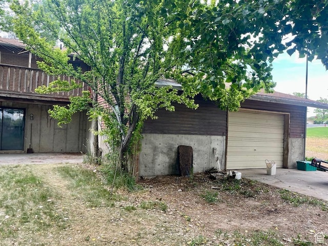 160 E 300 S, Gunnison, UT 84634 - detached garage featuring concrete driveway