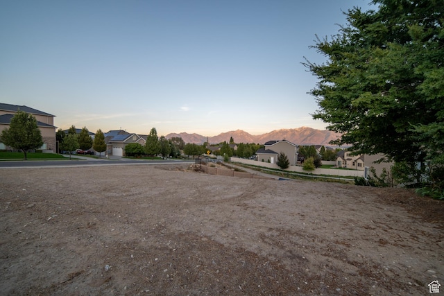 11029 S Hampton Way Unit 156, South Jordan, UT 84009 - photo 3