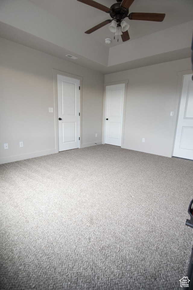 182 W Braeburn Ln, Santaquin, UT 84655 - unfurnished room with ceiling fan, carpet flooring, baseboards, a tray ceiling, and a smoke detector