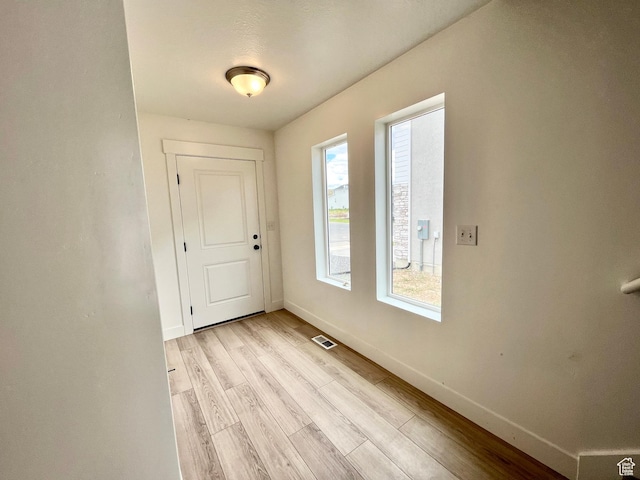 1937 S Freestone Blvd, Santaquin, UT 84655 - foyer entrance with baseboards and light wood-style floors