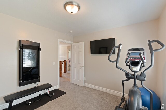 117 S 200 E, Kaysville, UT 84037 - exercise room featuring carpet flooring and baseboards