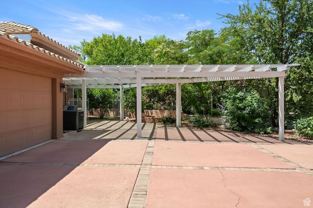 1287 W Bloomington Dr S Unit 7, Bloomington, UT 84790 - view of patio with a garage