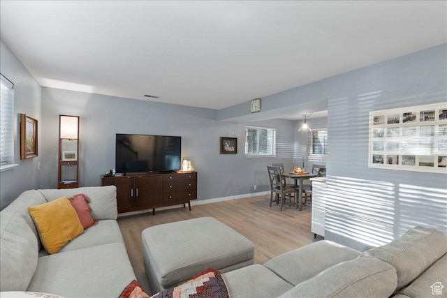 1968 E Licoln Ln S Unit 5A, Holladay, UT 84124 - living room with wood finished floors and baseboards