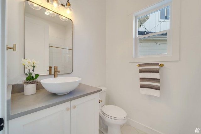 1474 E Rock View Ct, Kamas, UT 84036 - full bath with vanity, toilet, a shower, and baseboards