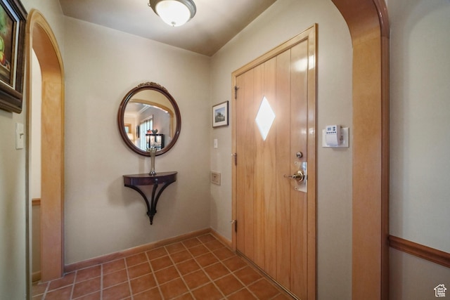 1377 E Wilson Ave, Salt Lake City, UT 84105 - foyer featuring arched walkways