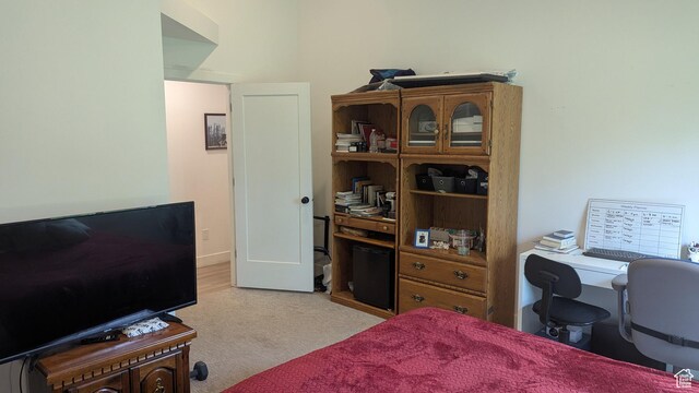 3065 S Brinker Ave, Ogden, UT 84403 - bedroom featuring carpet flooring and an office area