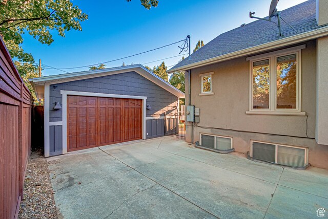 1820 E Redondo Ave S, Salt Lake City, UT 84108 - detached garage featuring a gate
