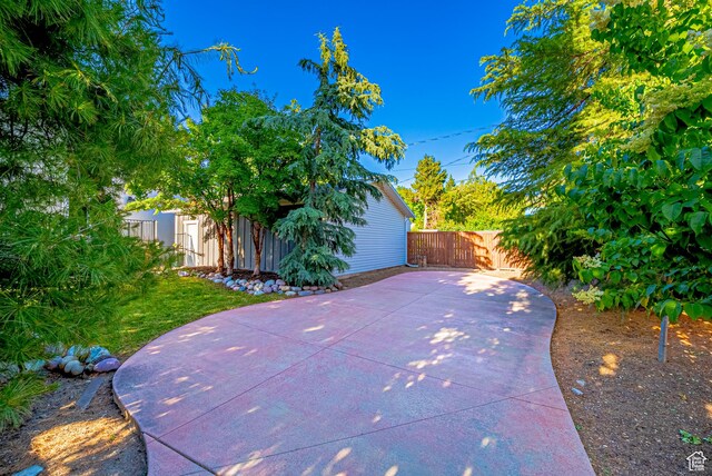 1820 E Redondo Ave S, Salt Lake City, UT 84108 - view of patio featuring an outdoor structure