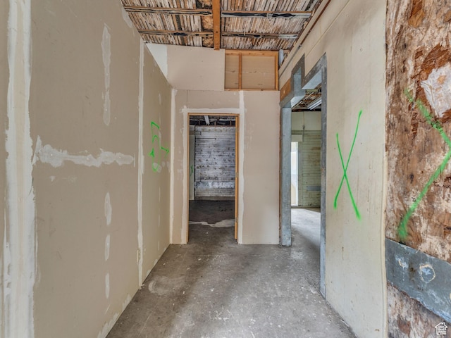40 S Freedom Blvd, Provo, UT 84601 - hallway featuring unfinished concrete flooring