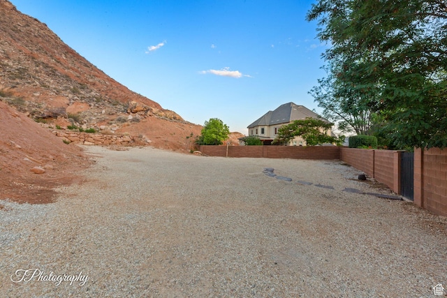 916 E Apache Dr, Washington, UT 84780 - view of fenced backyard