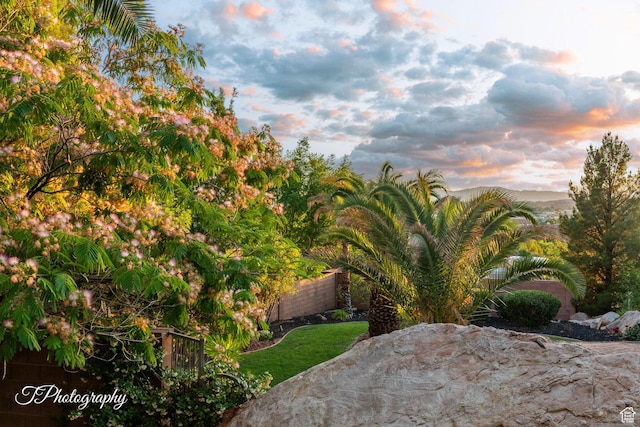 916 E Apache Dr, Washington, UT 84780 - view of patio / terrace