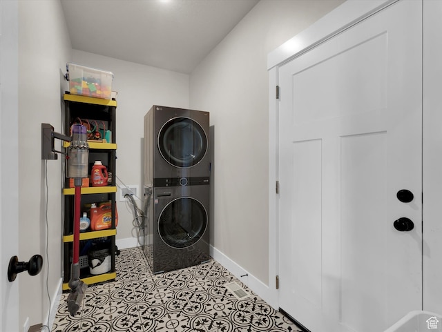 3425 W Isabel Way, West Haven, UT 84401 - laundry room with estacked washer and dryer and baseboards