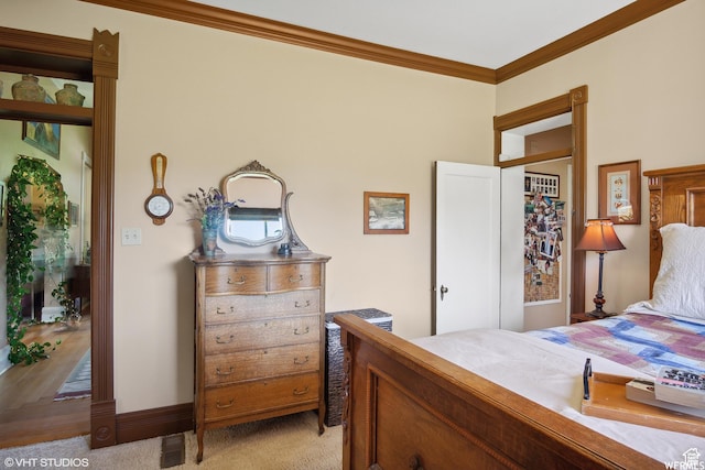 211 E 100 N, Midway, UT 84049 - bedroom with crown molding, light carpet, and baseboards