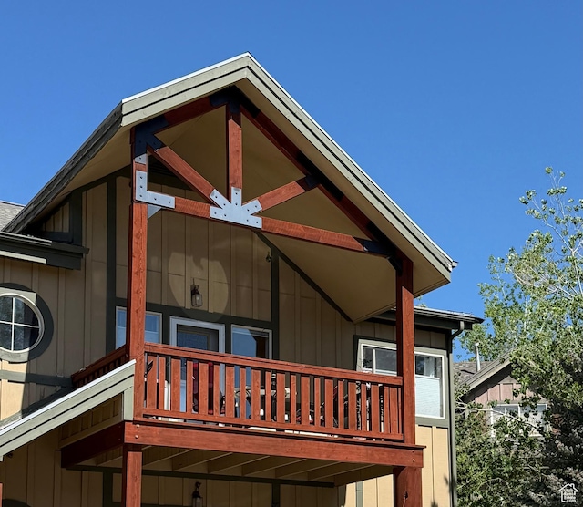 5420 N Bobsled Blvd Unit 202, Park City, UT 84098 - view of home's exterior with board and batten siding