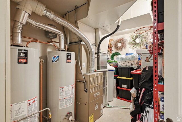 2271 W Crestview Cir, Cedar City, UT 84720 - utility room featuring water heater and heating unit