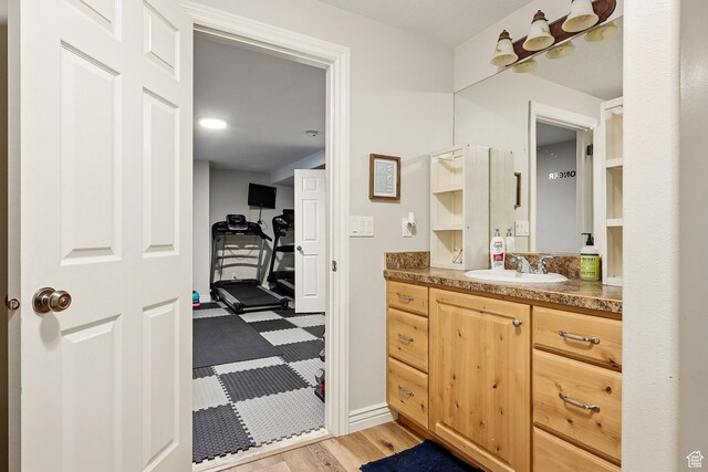 2271 W Crestview Cir, Cedar City, UT 84720 - bathroom with vanity and baseboards