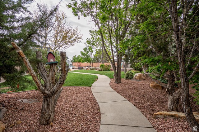 2271 W Crestview Cir, Cedar City, UT 84720 - view of property's community with a yard