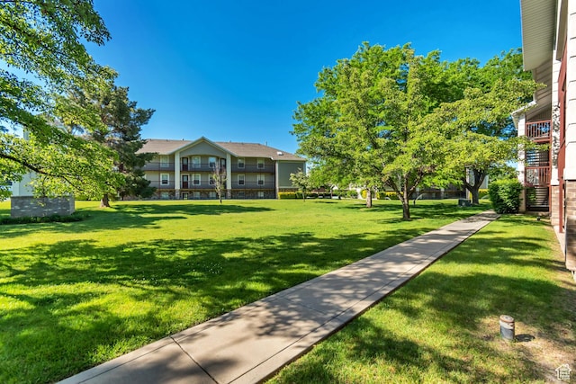 1030 S Orem Blvd Unit 23, Orem, UT 84058 - view of home's community with a yard