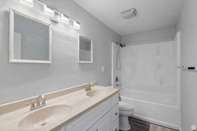 399 E 400 N Unit 2A, Bountiful, UT 84010 - full bath with double vanity,  shower combination, and wood finished floors
